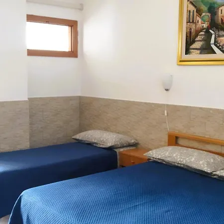 Ascoli Hotel 2*