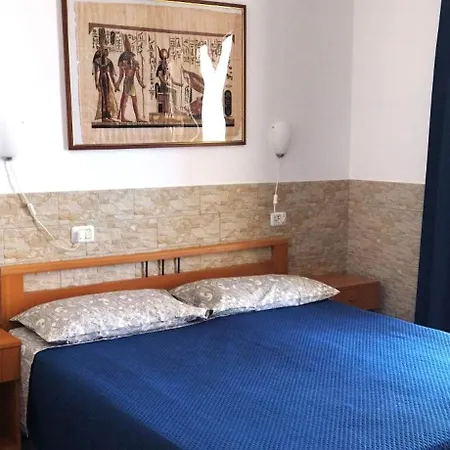 Ascoli Hotel 2*