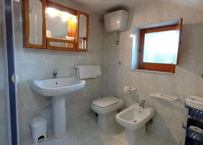 Hotel Ascoli 2*